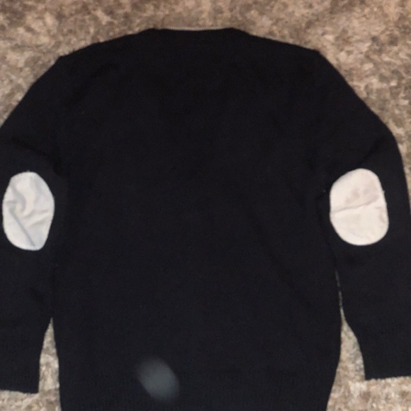Boy’s Eddie Bauer school sweater with patches. - Picture 4 of 4
